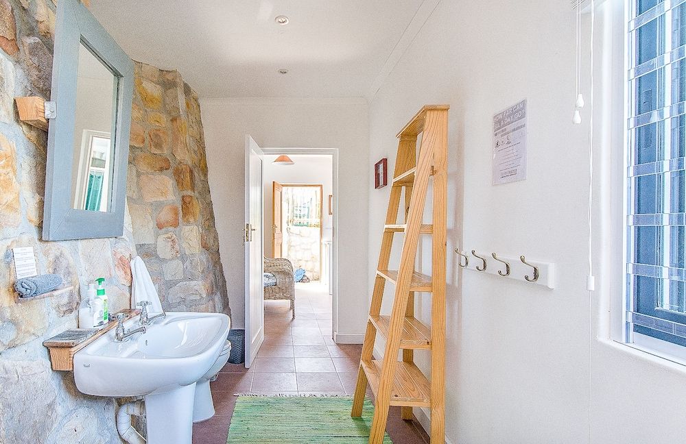 undefined Modern Beach Appartment 10