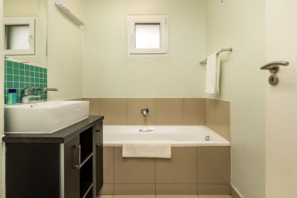 Flatrock 909 Premier Apartment, 2 Bedrooms 13