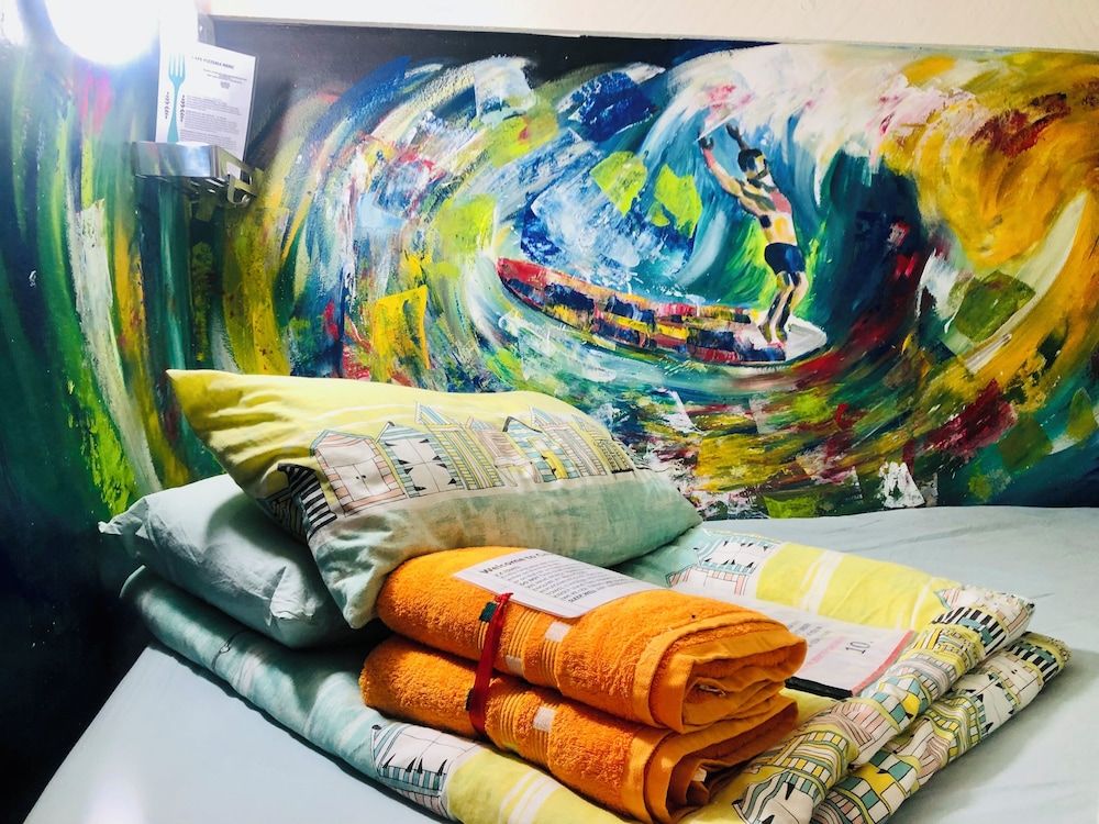 undefined Cape Capsules