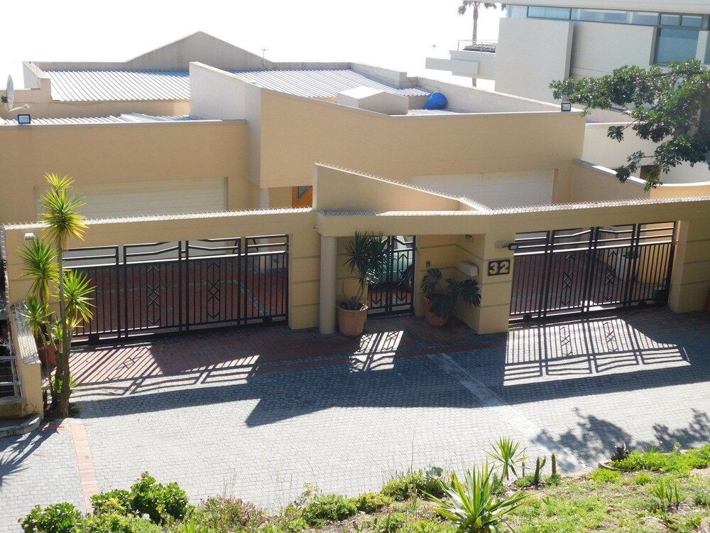 undefined 32 Top Road Fresnaye 3