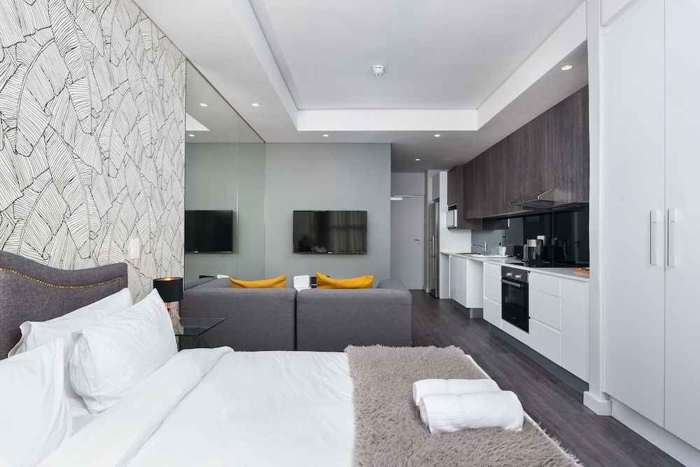 undefined The Sentinel 1205 7