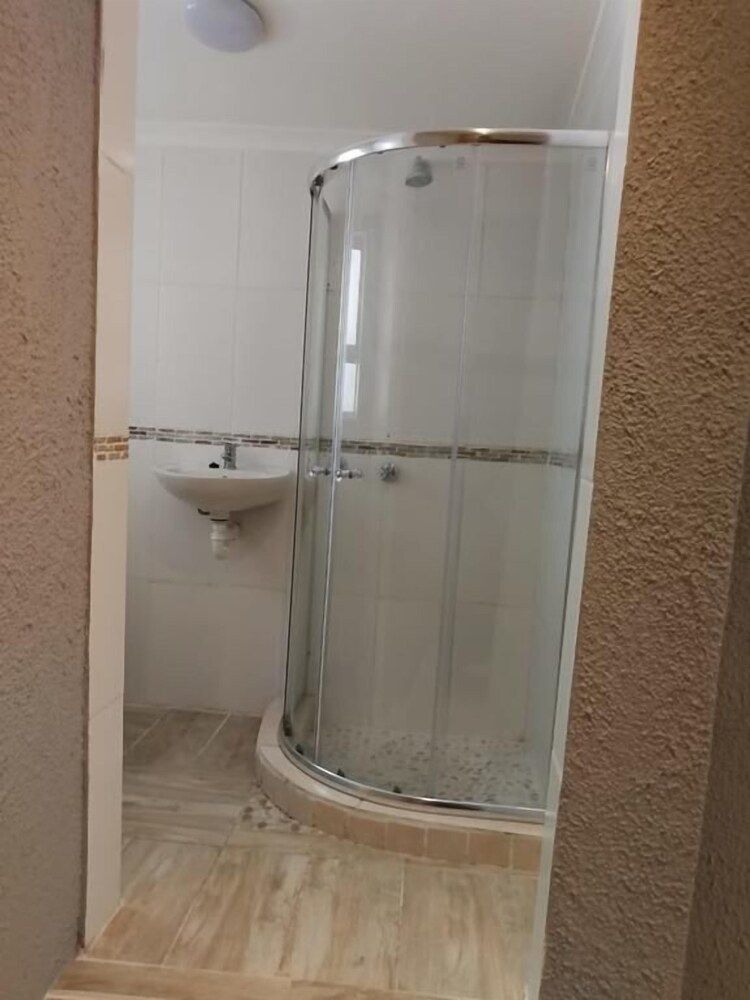 Cape Pine Guest House Family Room 8