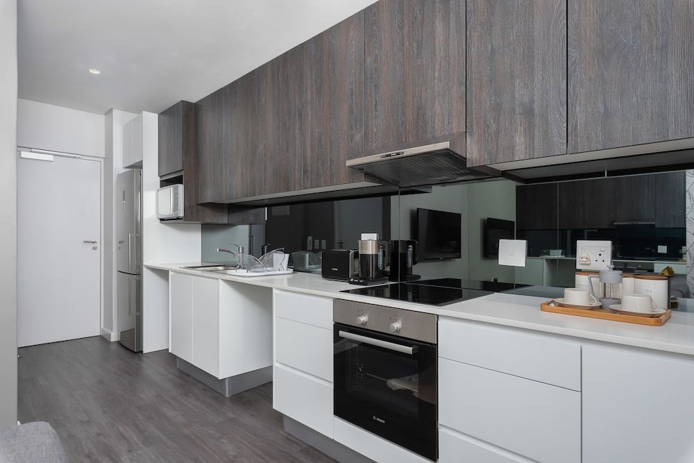 The Sentinel 1204 Studio 9