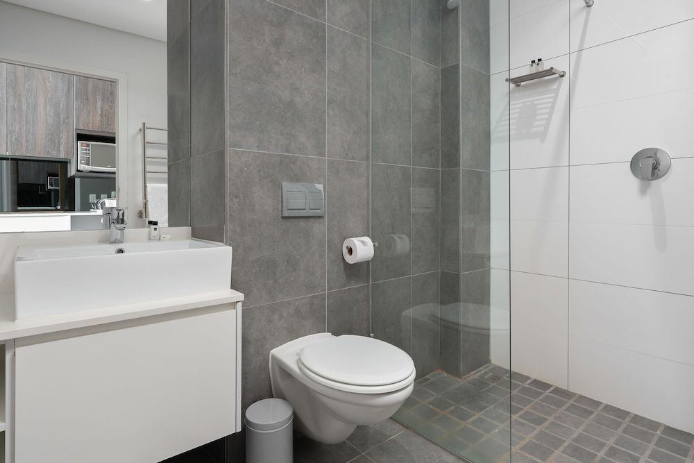 The Sentinel 1204 Studio 11