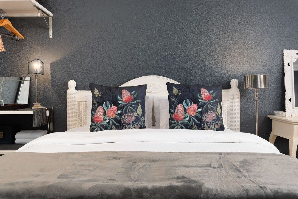 undefined Sandringham 23 3