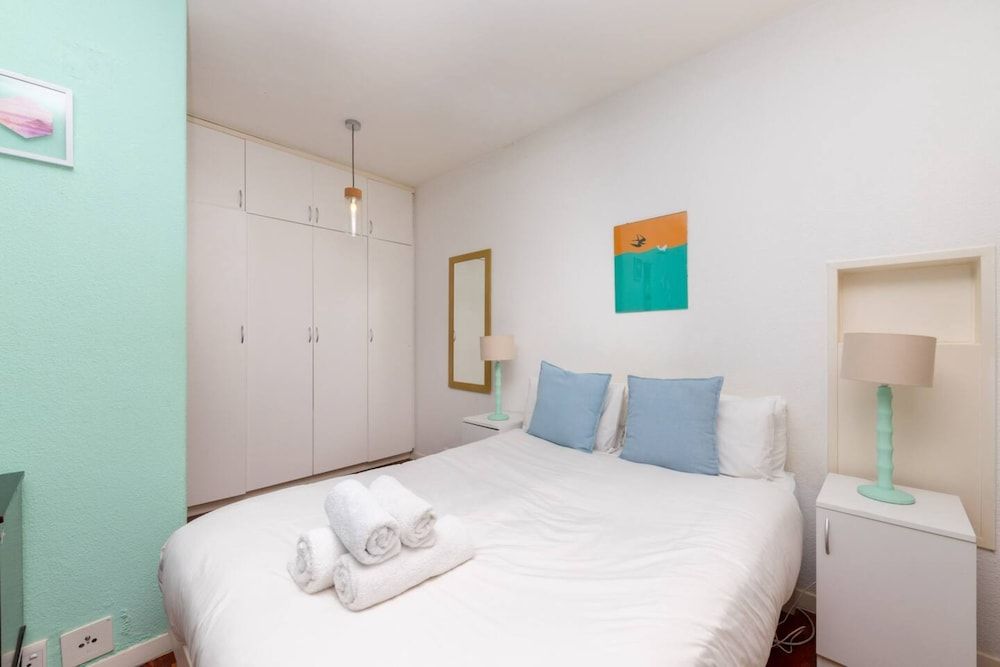 Central Urban Oasis With Garden View & Swimming Pool Studio (0 Bedroom) 8