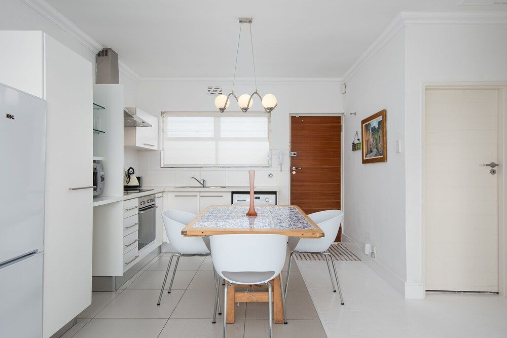 Bendennis 302 Comfort Apartment 10