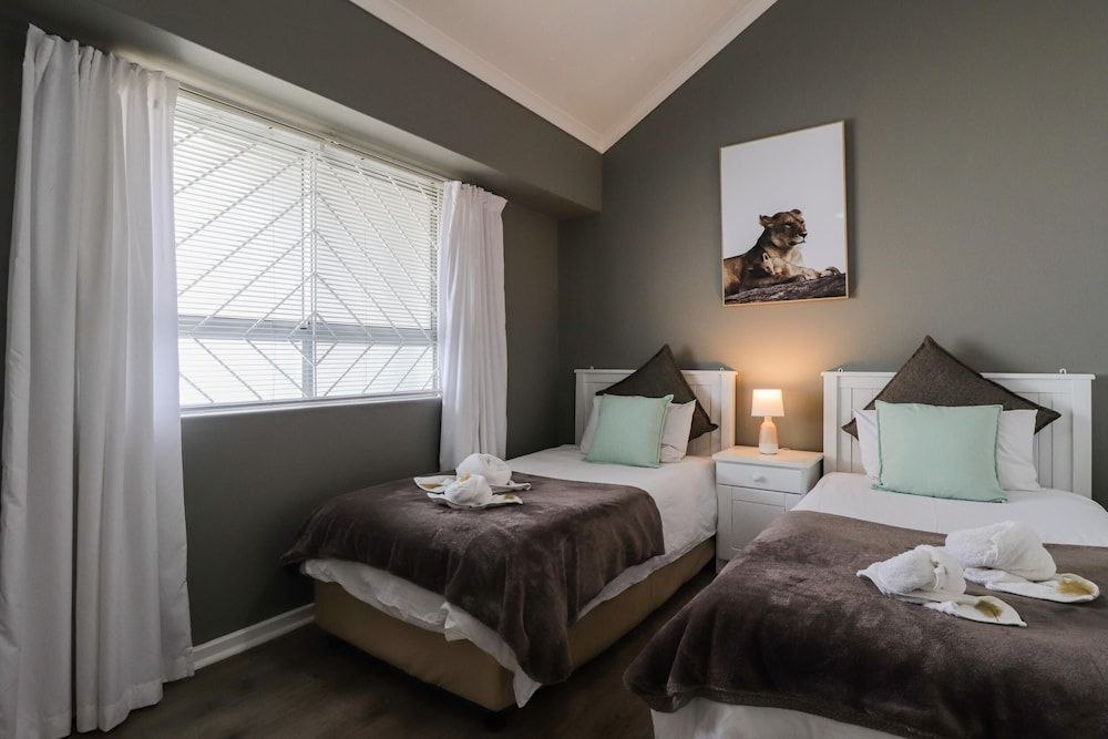 undefined Sea Spray B403 by CTHA 6