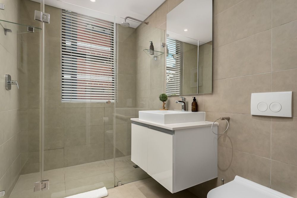 Best of Both Luxury Apartment 18