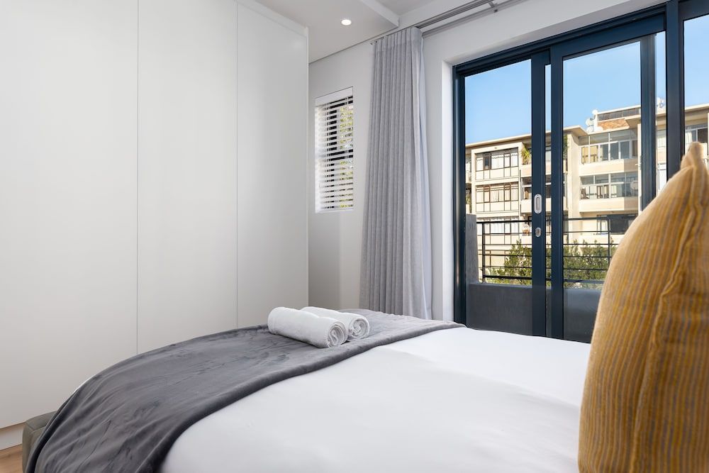 undefined Tenonq C8 4