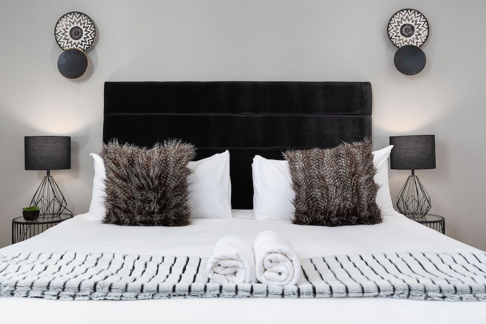 undefined Warwick Mansions 8