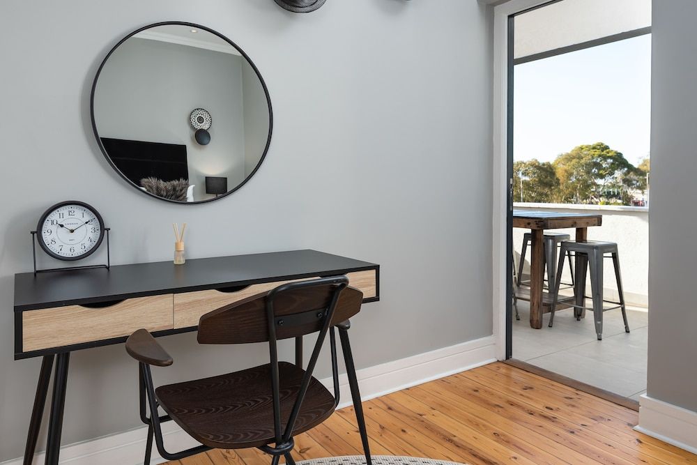 Warwick Mansions 8 Premier Apartment 17