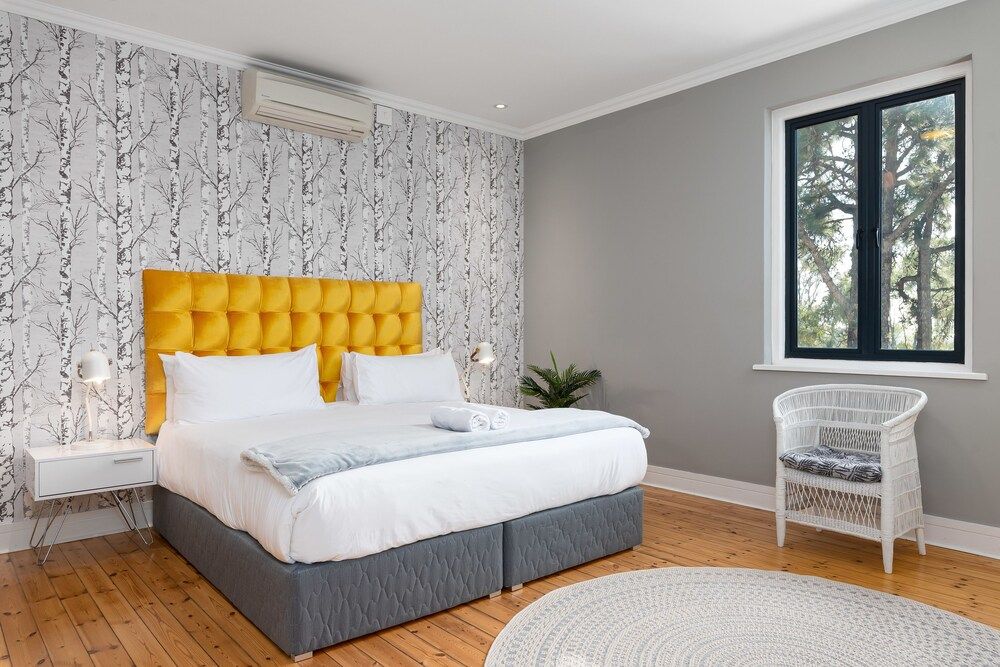 undefined Warwick Mansions 8 7