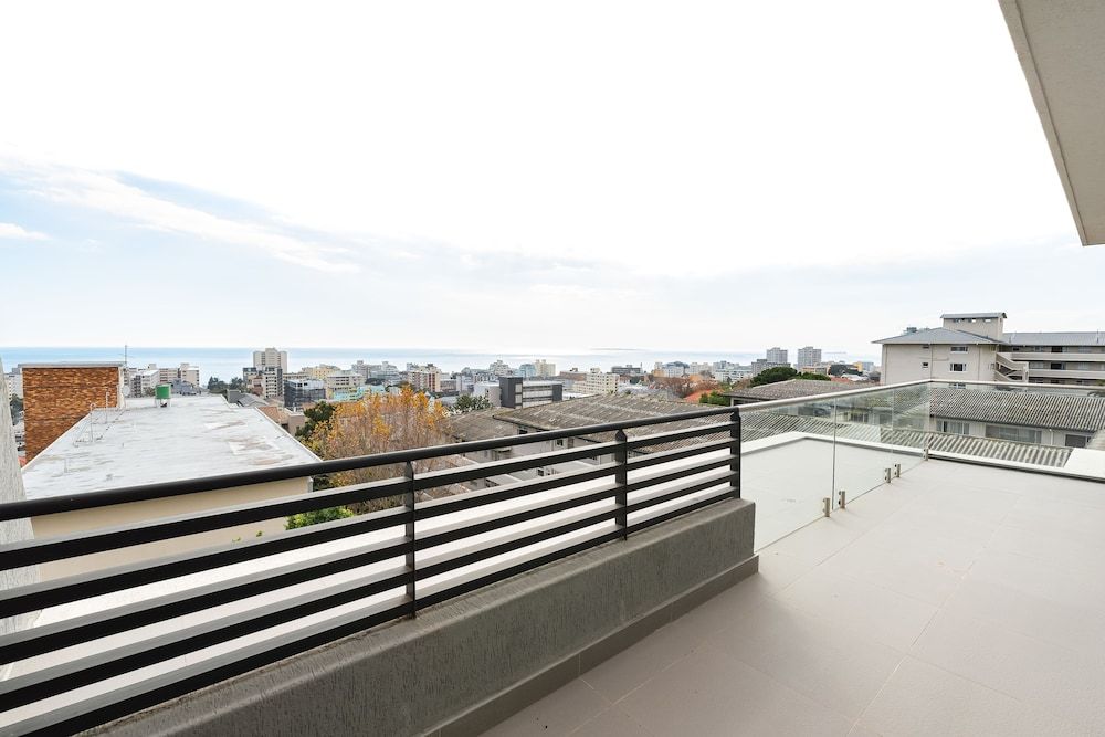 Sevenons 4B Luxury Apartment 18