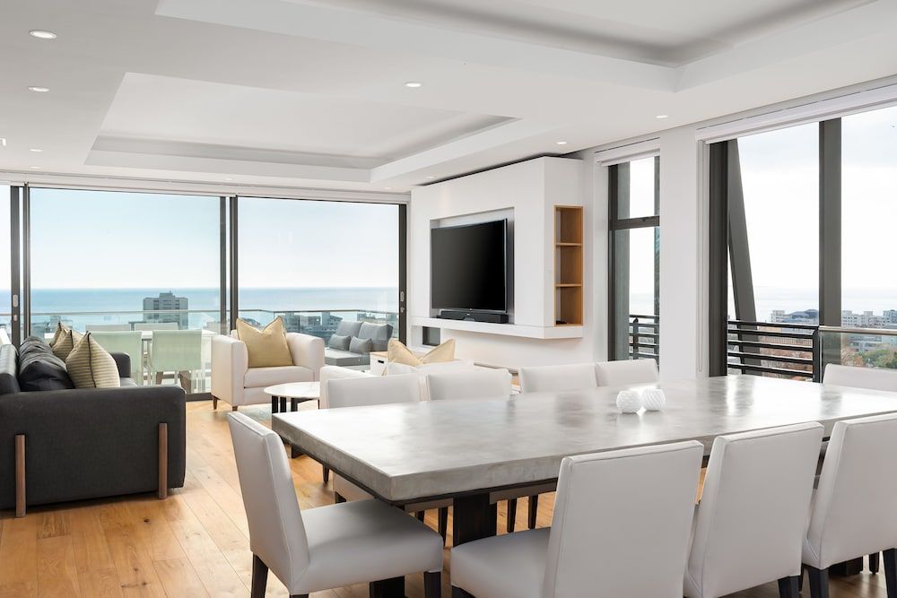 Sevenons 4B Luxury Apartment 14