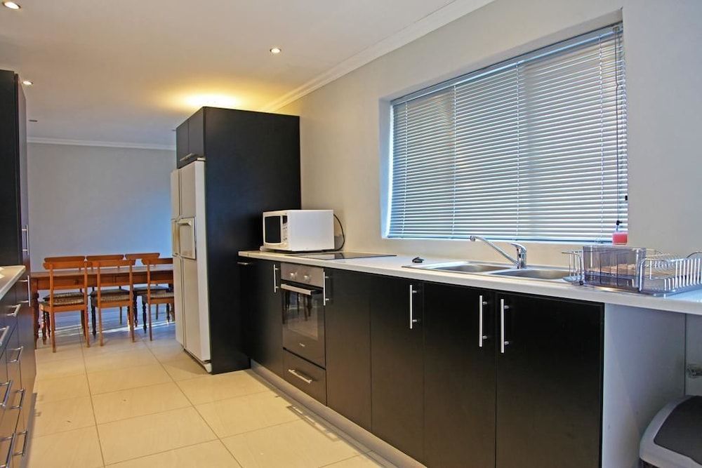 undefined Cozy Quirky Cottage 9