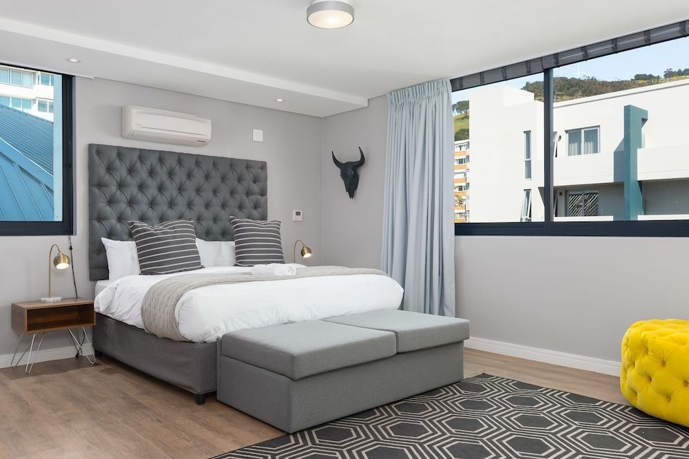 undefined Warwick 401 - Adults Only 6