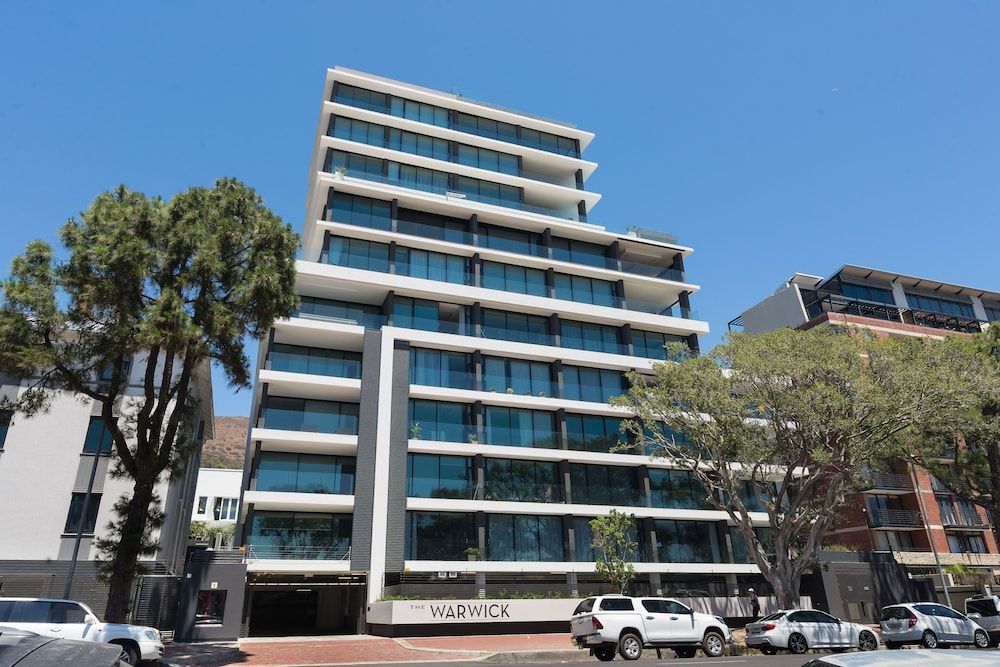 undefined Warwick 401 - Adults Only 2