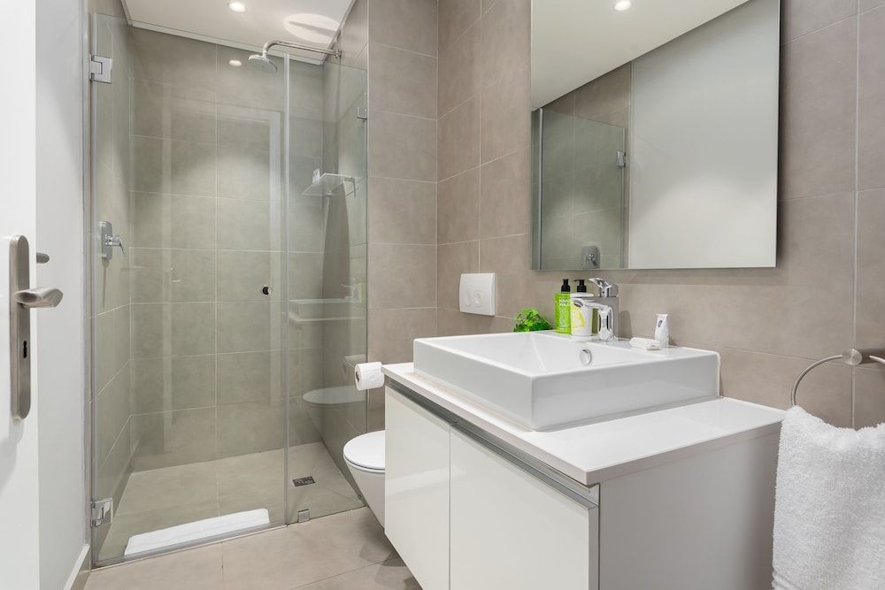 Warwick 401 - Adults Only Luxury Apartment 16