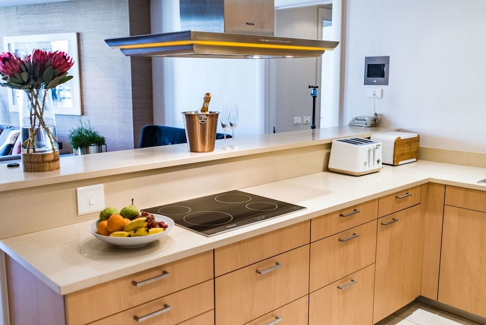 205 Pembroke Classic Apartment 15