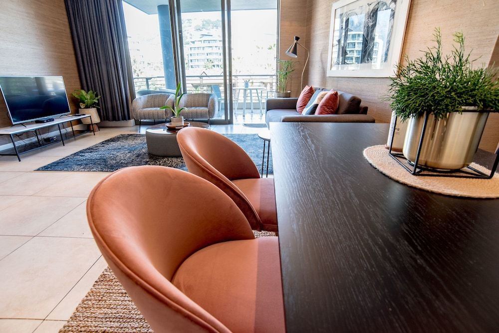 205 Pembroke Classic Apartment 9