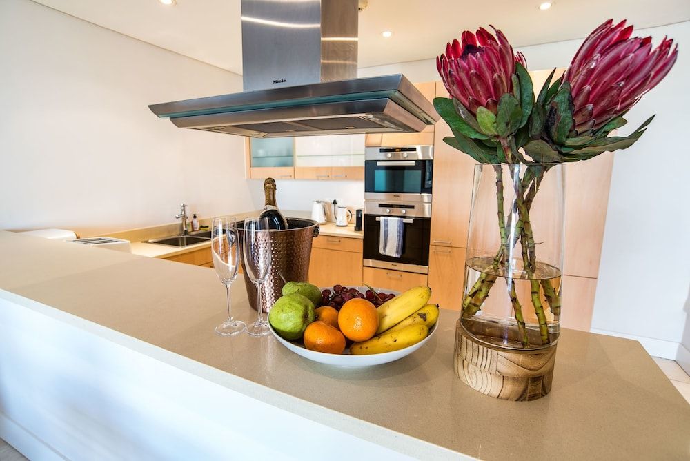 205 Pembroke Classic Apartment 21