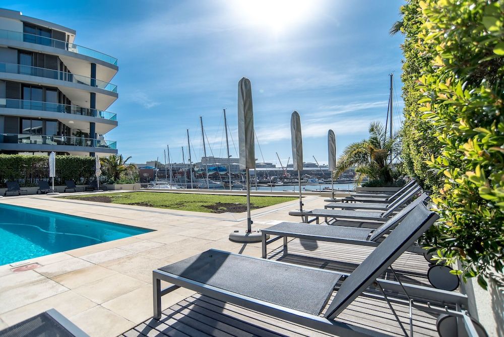 undefined 205 Pembroke 10