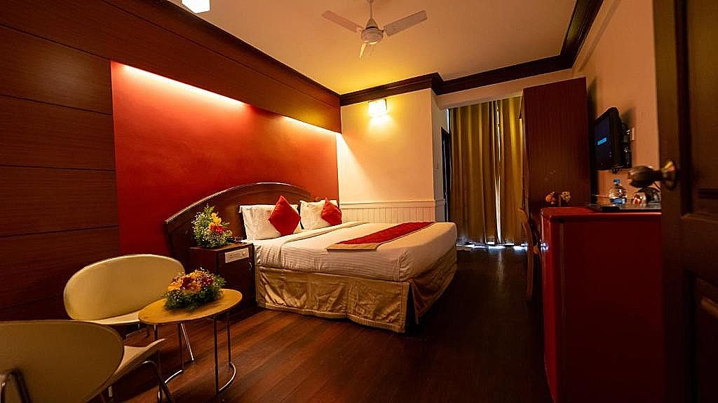 Westwood Riverside Deluxe  Room 2