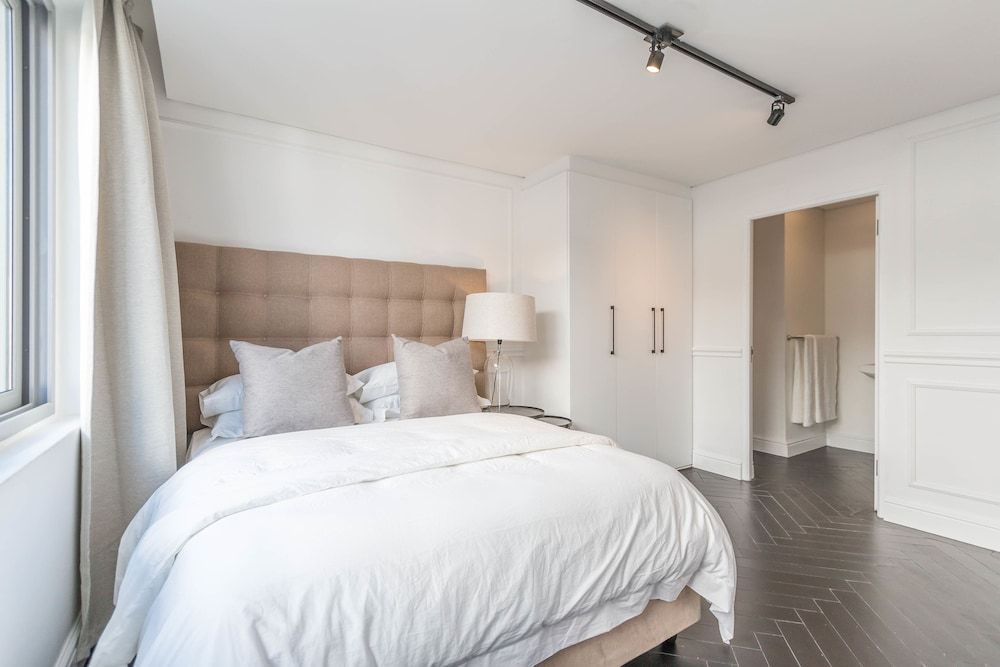 undefined Greenmarket 701 - Adults Only 6