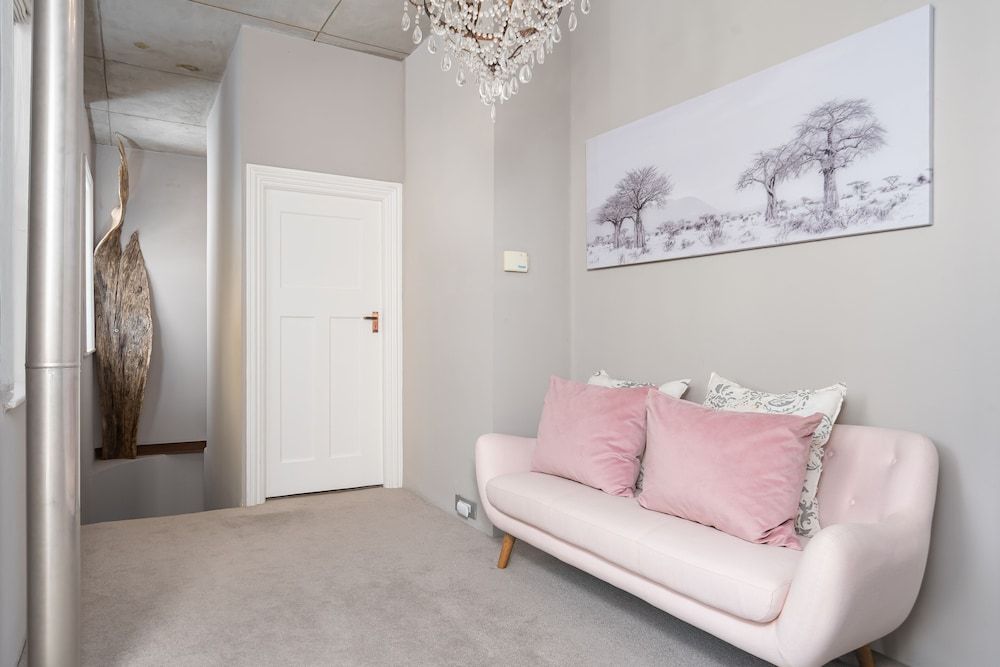 Pine Road 26 Classic Apartment 15