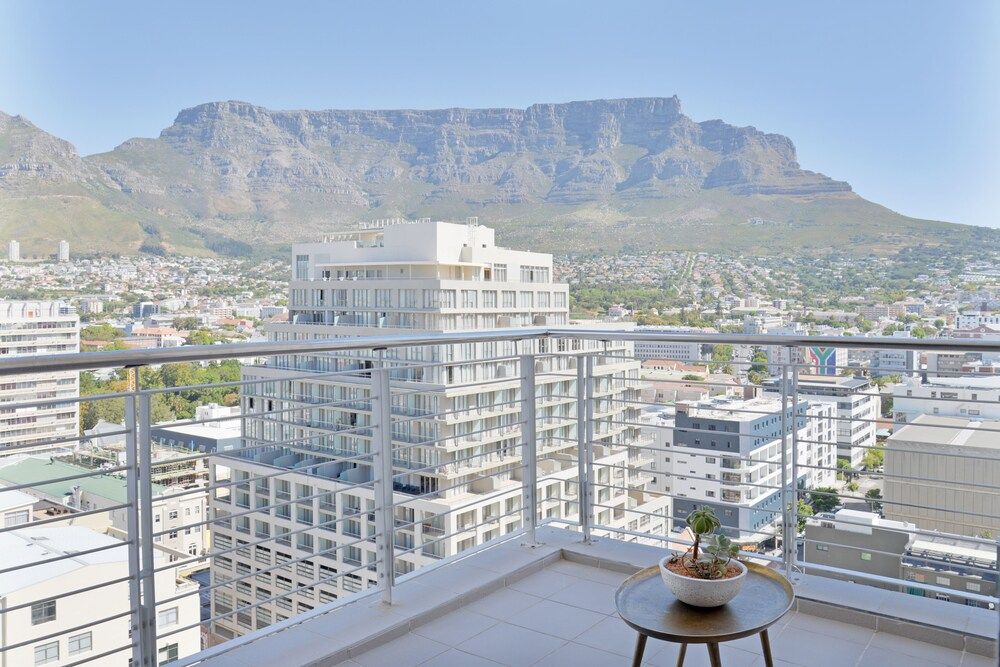 Naomi By Stay Amazing Design Penthouse 30