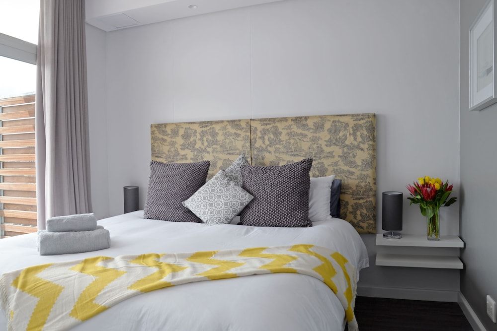 undefined Zara By Stay Amazing 7