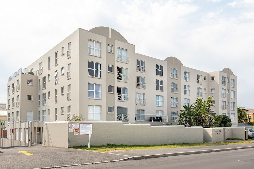 undefined Monte Blu B8 - Adults Only 2