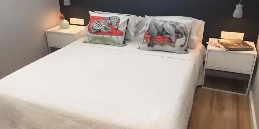 undefined Central Claremont Garden Apartment 10