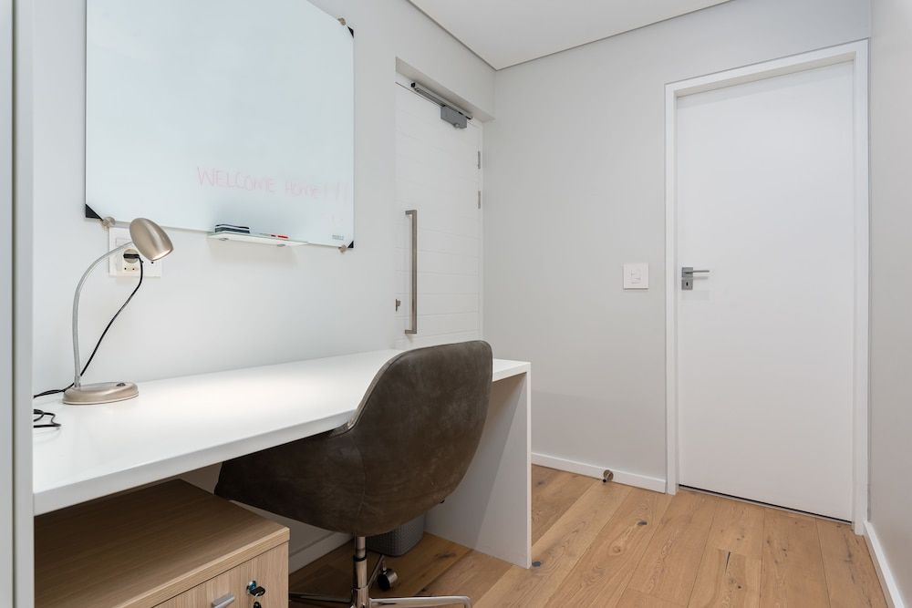 undefined Nineons 3A 5