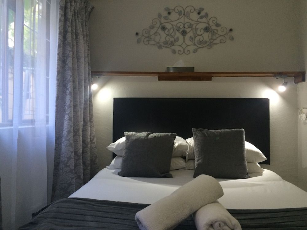 undefined A Sunflower Stop - Hostel 4