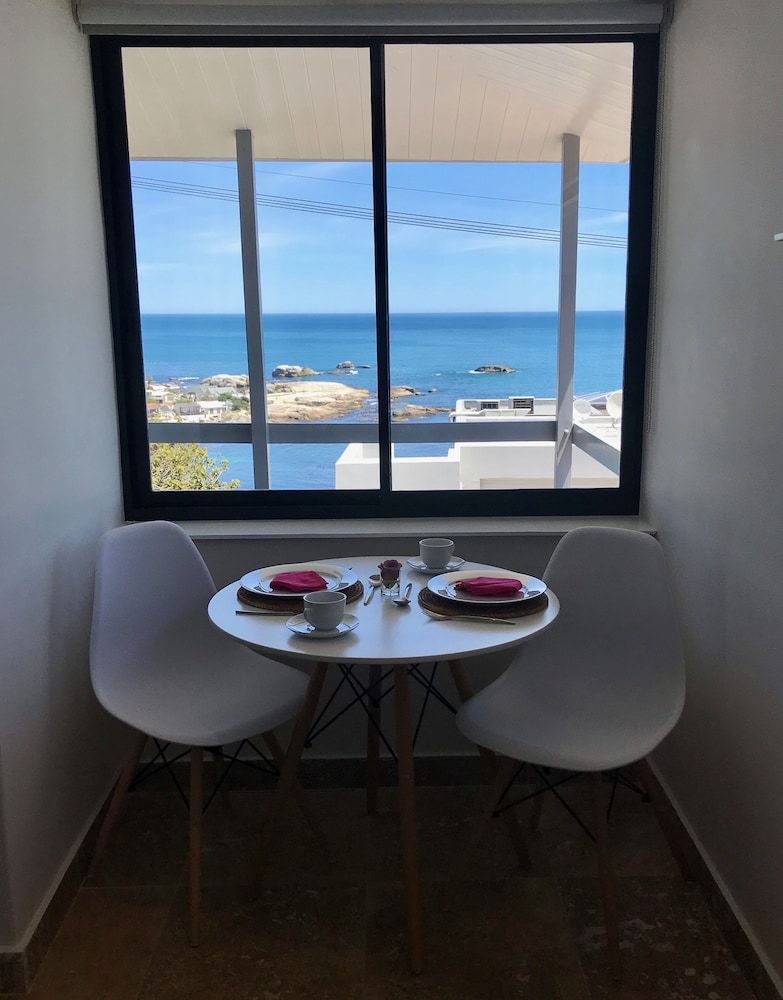 undefined 51 On Camps Bay 8