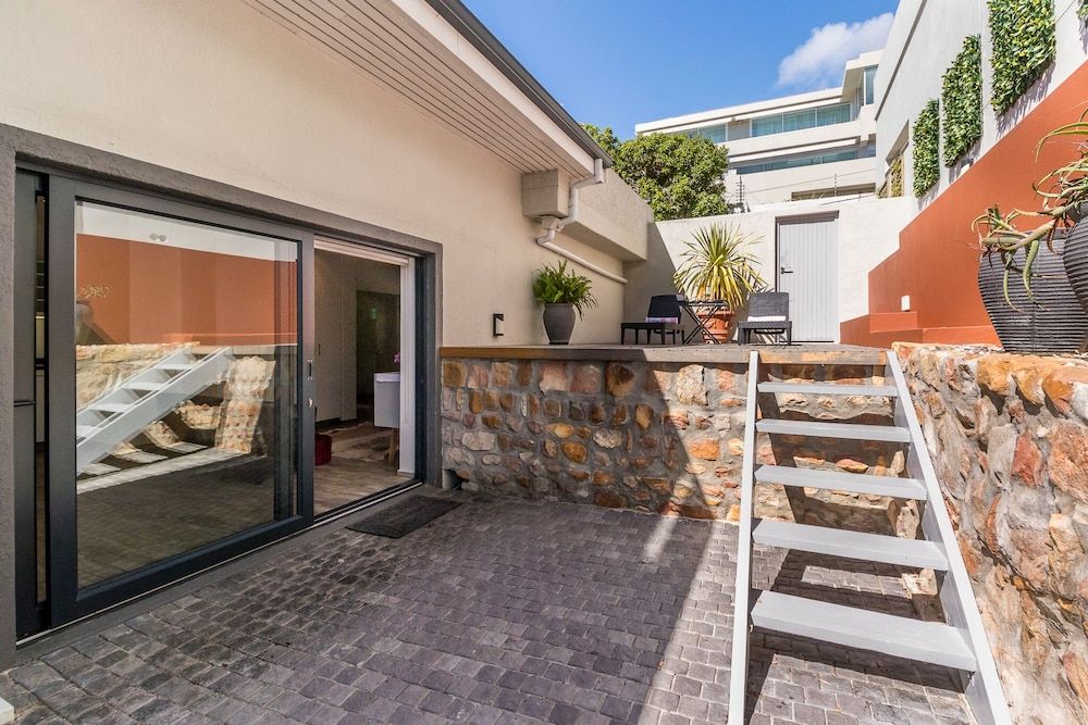 undefined 51 On Camps Bay 4