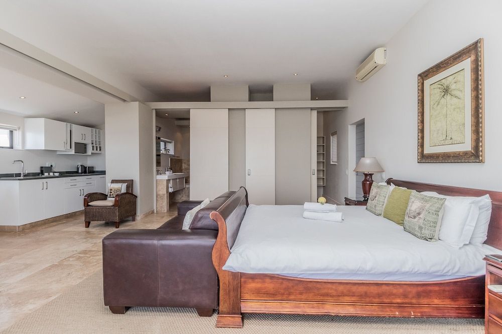 51 On Camps Bay Deluxe Suite 4