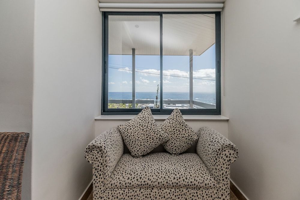 51 On Camps Bay Deluxe Suite 14