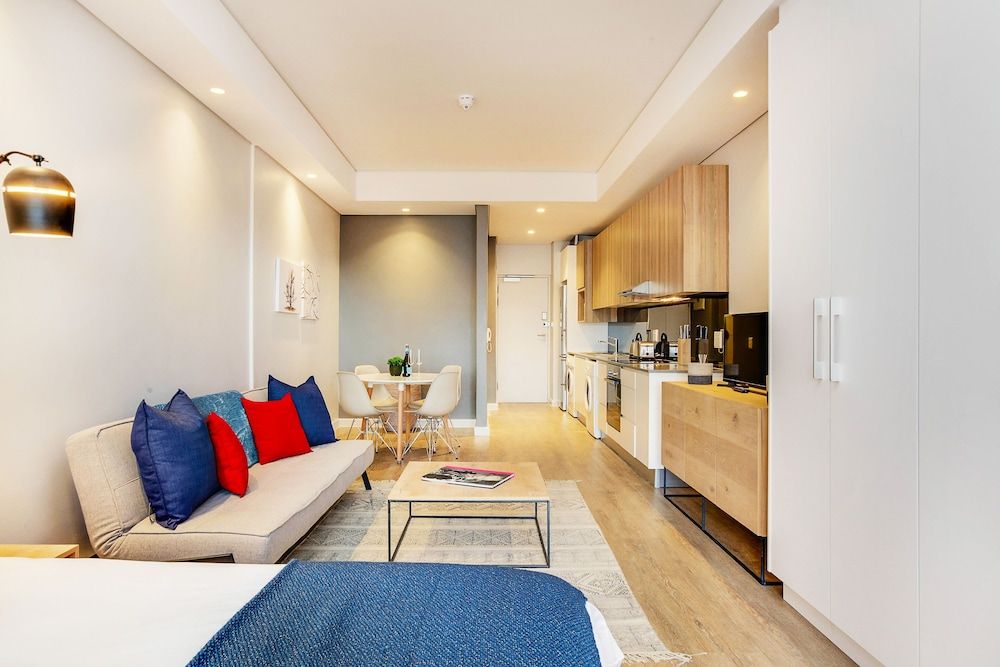 City View Balcony Apartment 908 Luxury Room 11