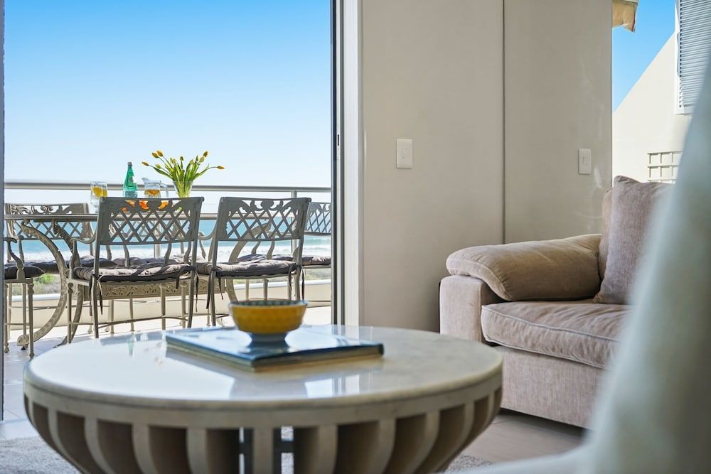 Dolphin Beach H106 Apartment (3 Bedrooms) 13