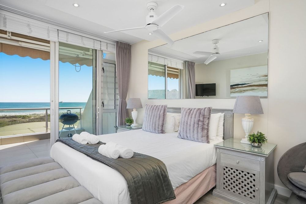 Dolphin Beach H106 Apartment (3 Bedrooms) 2