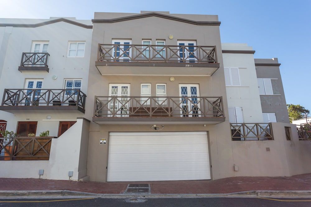 undefined 211 De Waterkant Piazza 2