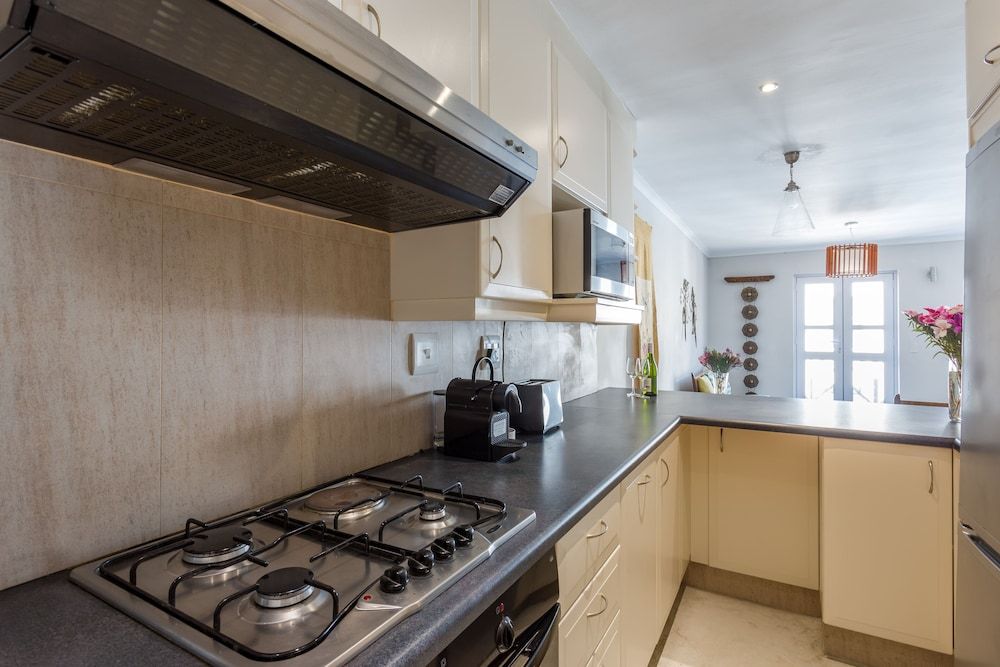 undefined 211 De Waterkant Piazza 3