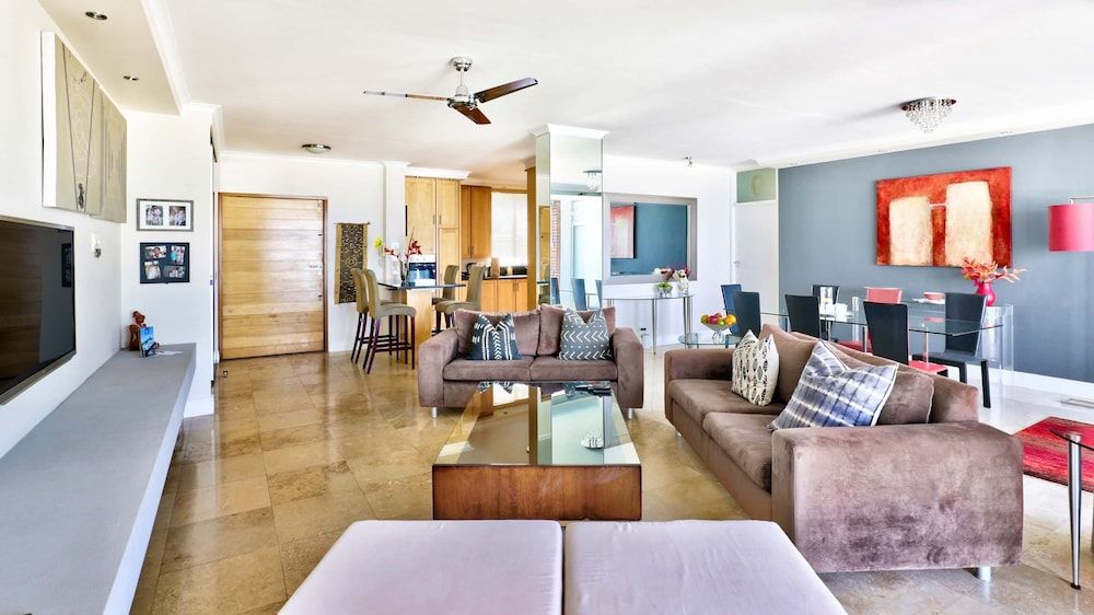 undefined Cloud Nine 8