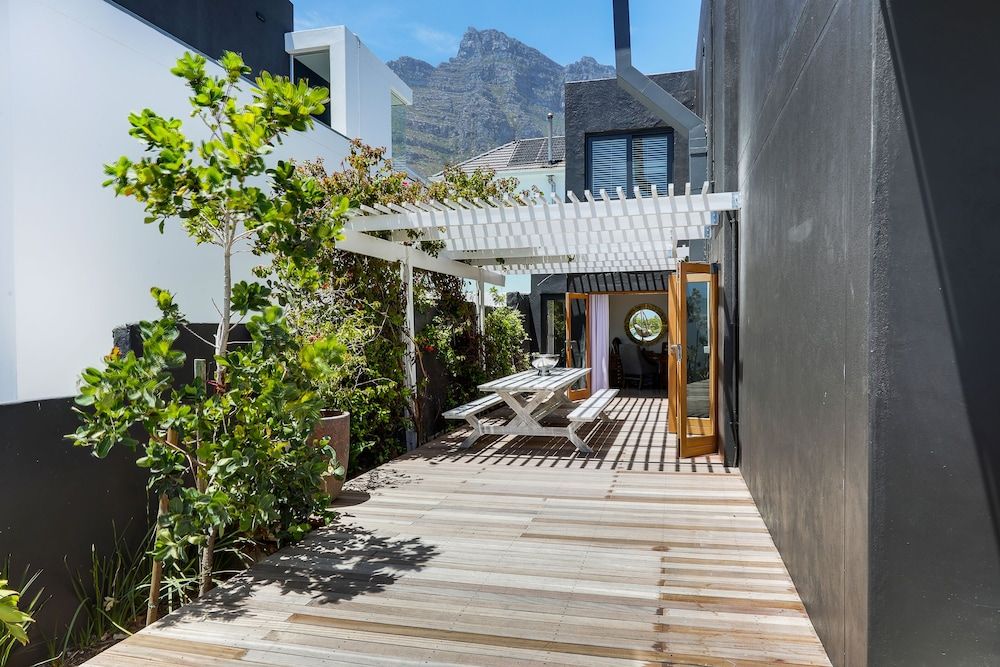 undefined Jo Leo House 4