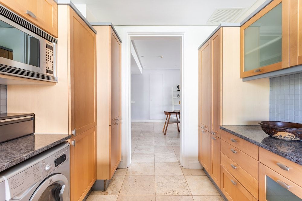 001 Altmore on the Waterfront Marina Apartment 11