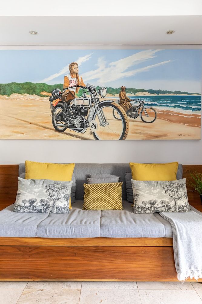 001 Altmore on the Waterfront Marina Apartment 7