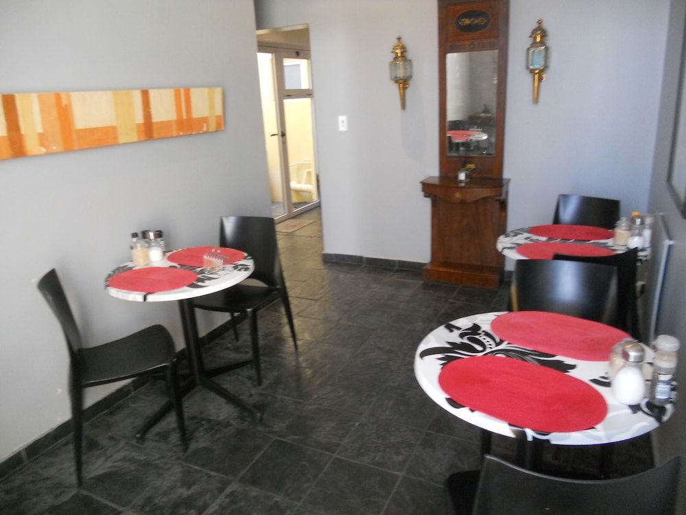 undefined Rose Lodge 2